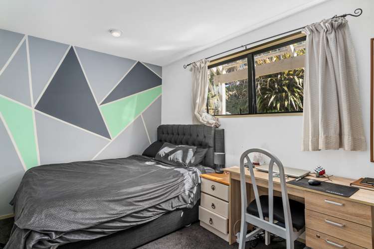 8 Caples Place Fernhill/Sunshine Bay_10