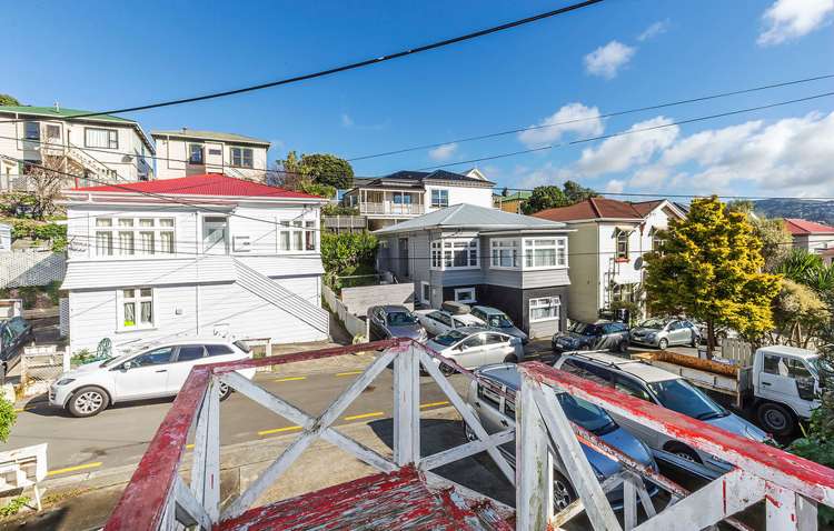 7 Rixon Grove Mount Victoria_3