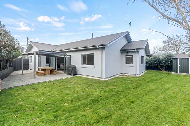 2 Pharazyn Street Feilding_16