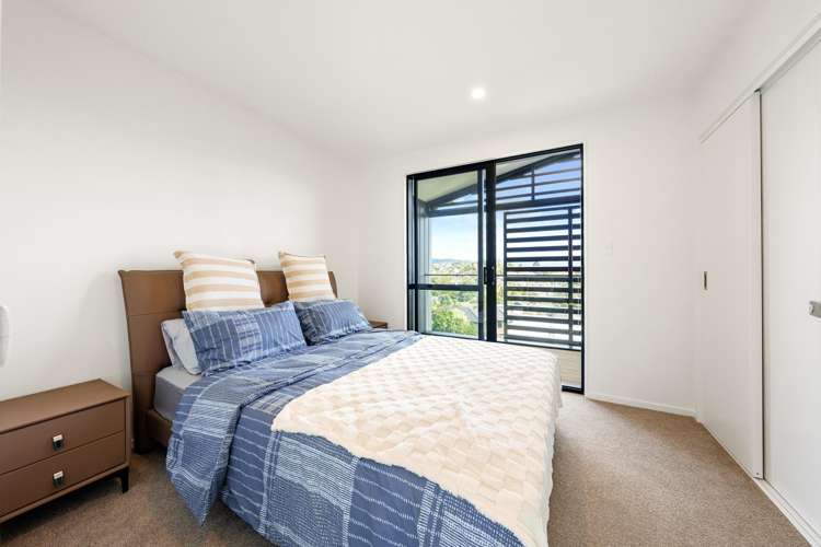 Lot 2-4/42 Captain Scott Road Glen Eden_16