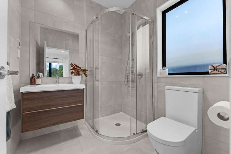 24 Jezero Drive Massey_11