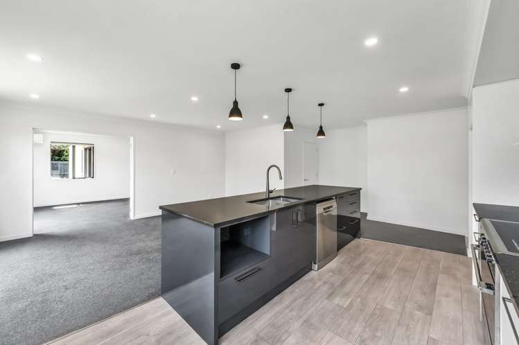 54 Brook Street Southbridge_7