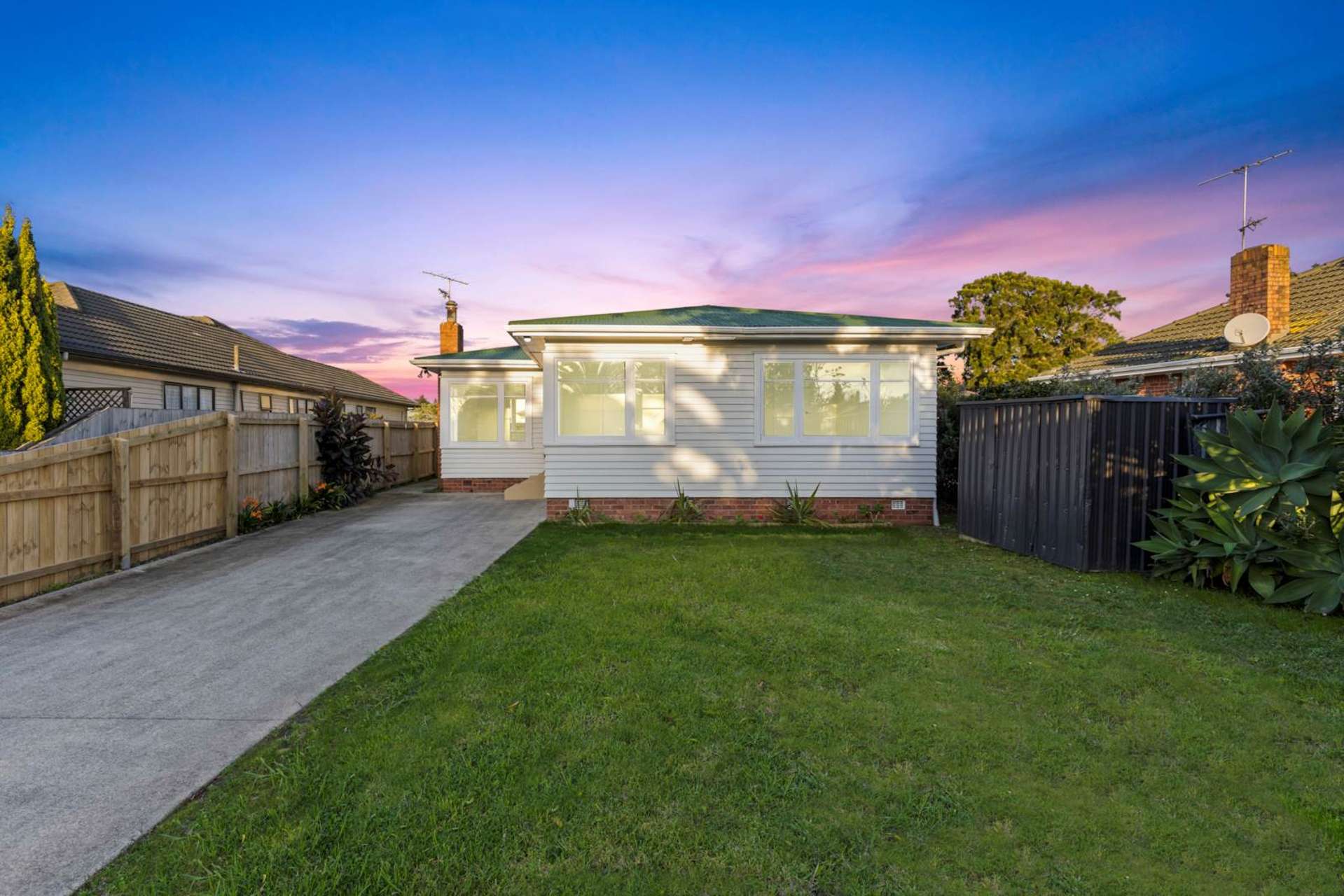 33 Graeme Avenue Mangere East_0