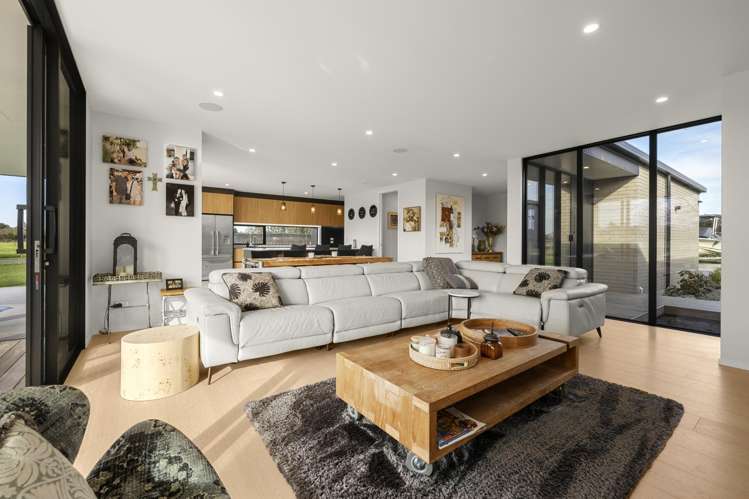 378B Holland Road Puketaha_13