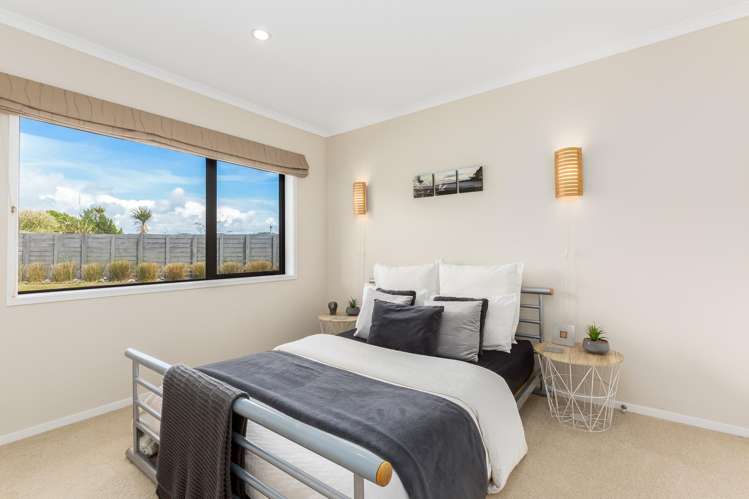 37 Pingao Lane Peka Peka_11