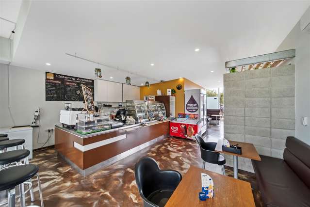 Unit 10, 18 Taurus Place Bromley_4