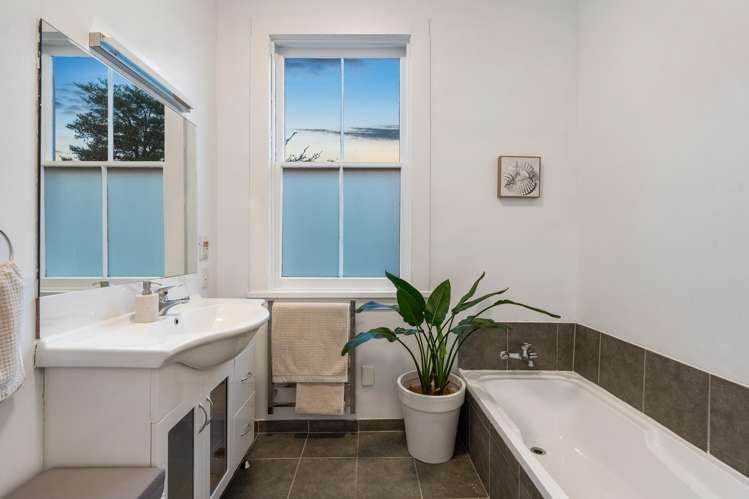 1/65 Sturges Road Henderson_9