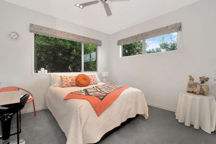 24 Riddington Rise Ohauiti_18