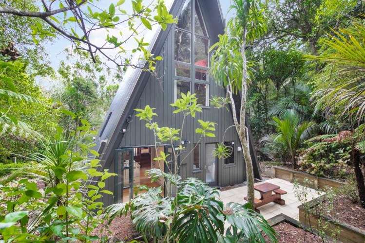 36 Titirangi Beach Road Titirangi_16