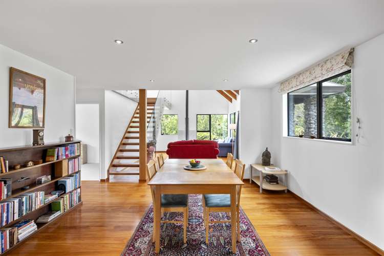 28 Lady Cobham Grove Anakiwa and Surrounds_6