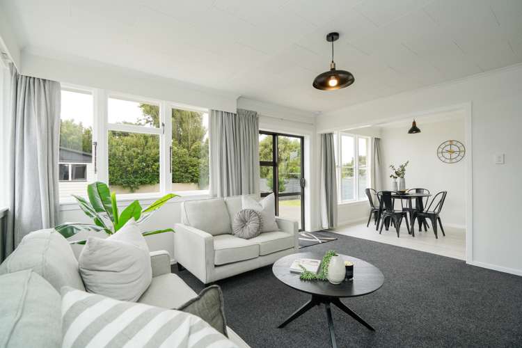 90 Saturn Street Strathern_6