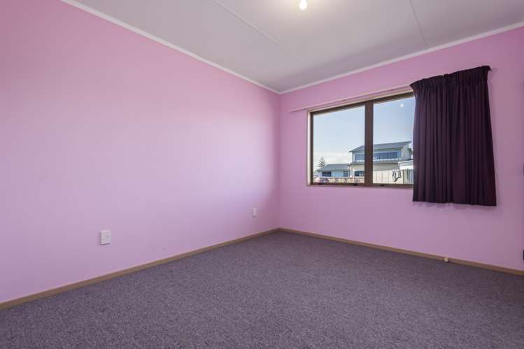 11 Te Kiri Street Himatangi Beach_11