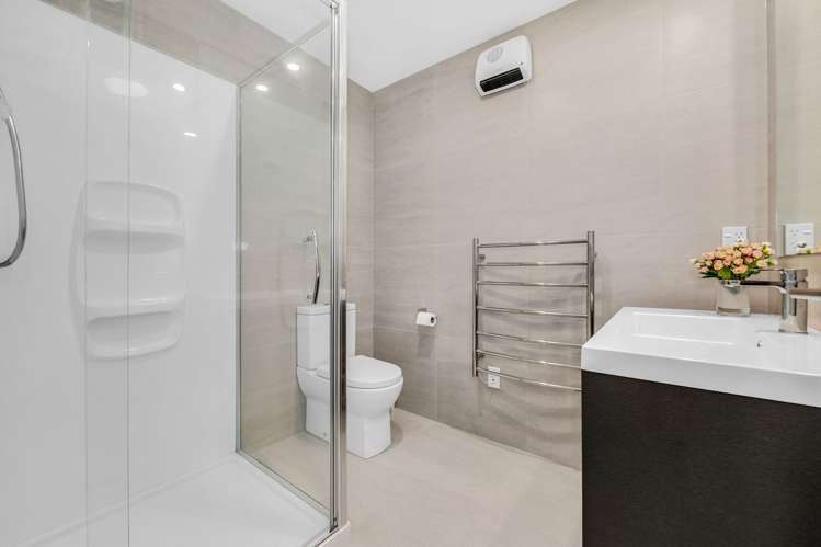 58 Whimbrel Road Flat Bush_16