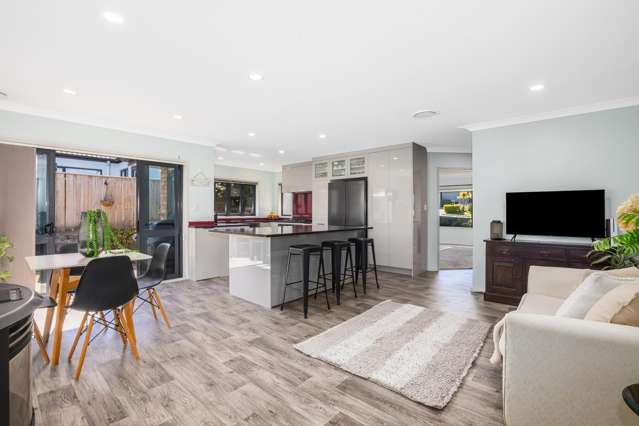 5 Colin Guppy Crescent Riverstone Terraces_2