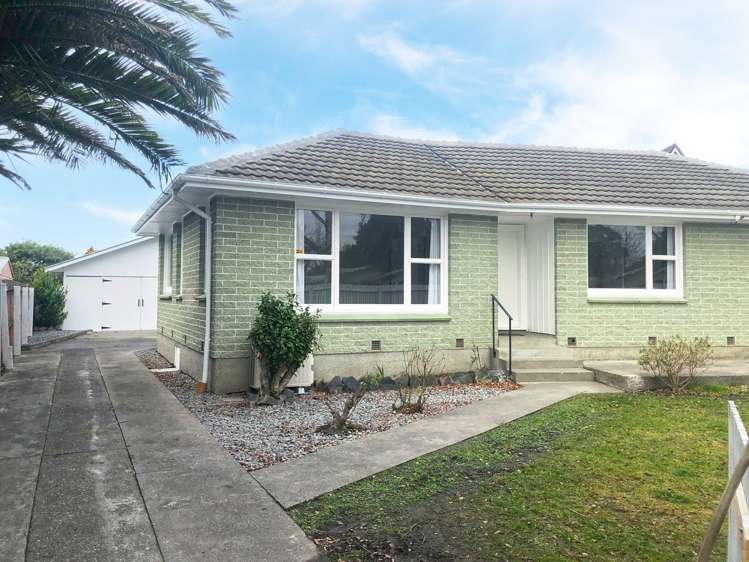 86 Crofton Road Harewood_11