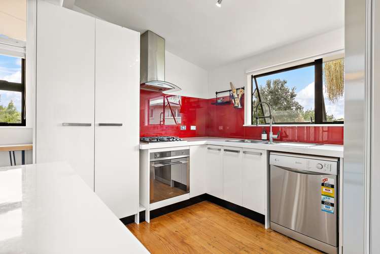 7 Noall Street Te Atatu Peninsula_8