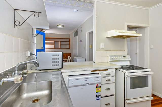 214 Onewa Road 10868_3
