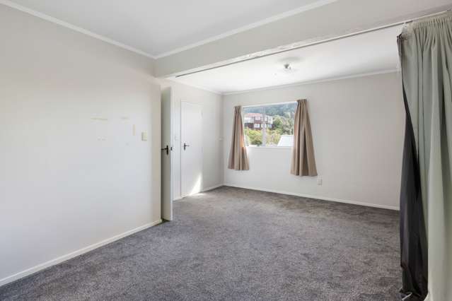 16 Makatote Grove Churton Park_3