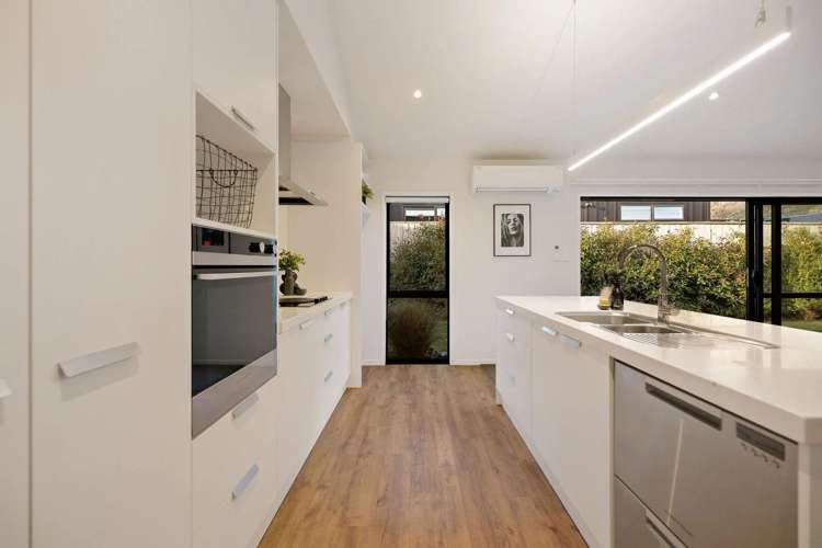 88 Jack Hanley Drive Jacks Point_2