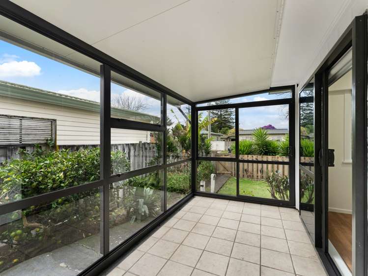 16 Hamilton Road Papatoetoe_13
