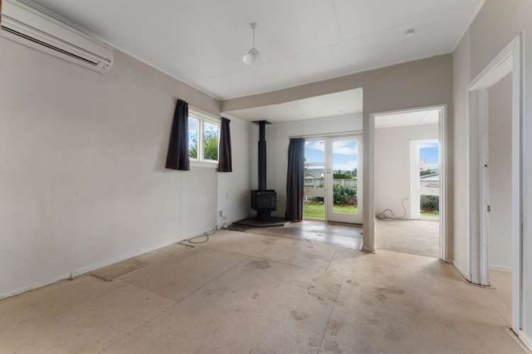 9 Princes Street Waikari_14