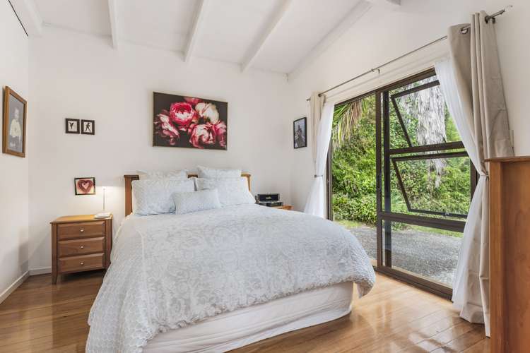 7 Chevron Place Castor Bay_13