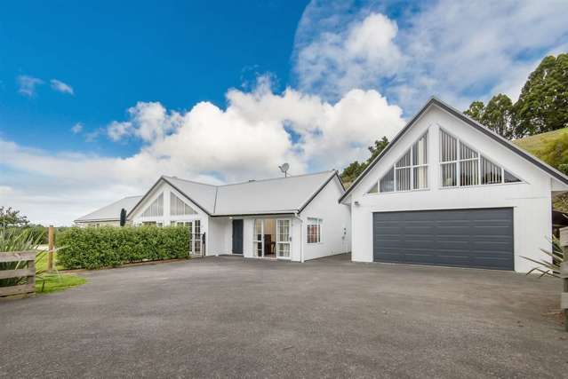 49 Lloyd Drive Wainui_3