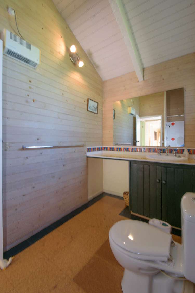 16 Mckerrow Place Fernhill/Sunshine Bay_7