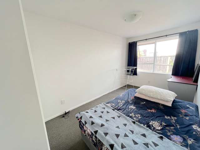 4/16 Peverel Street Riccarton_4