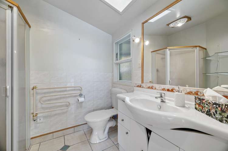 24 Russell Crescent Western Heights_18