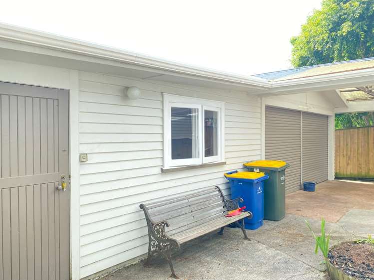 50 Sylvan Crescent Te Atatu South_16