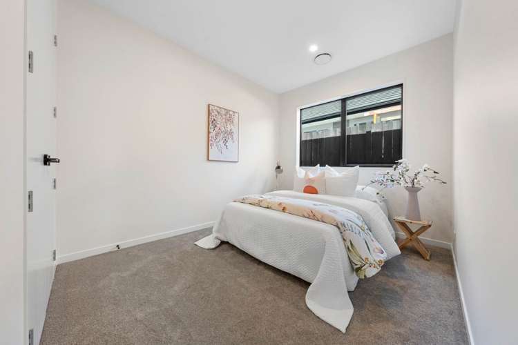 16 Milldale Drive Wainui_17