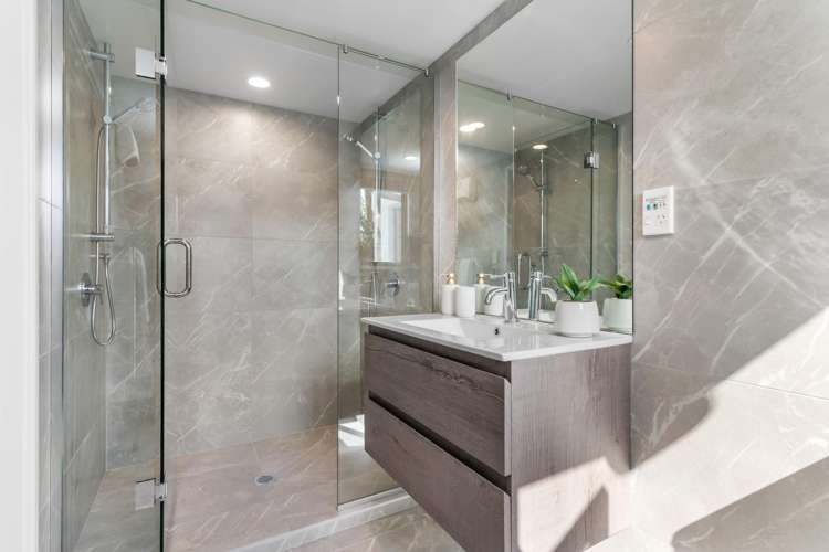 2/37 Poynder Avenue Merivale_17