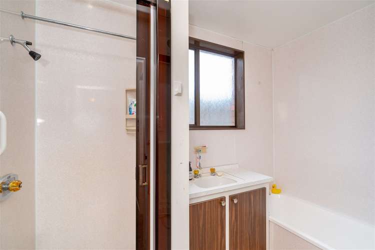 39 Rutherford Street Caversham_13