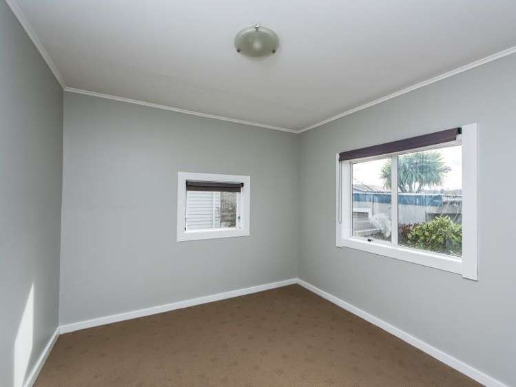 2 Surrey Road Springvale_6