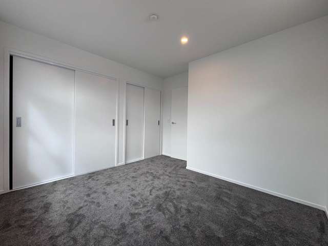 13/23 Awaroa Road Sunnyvale_3