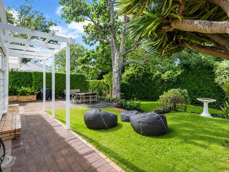3 Leslie Avenue Sandringham_11