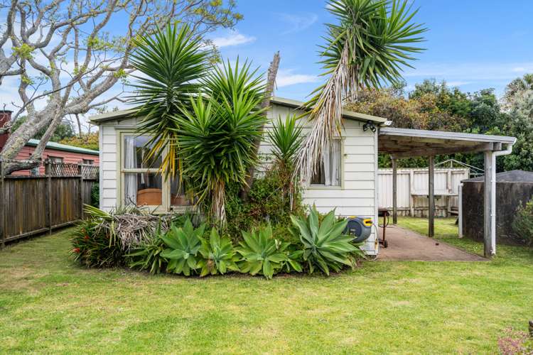 11 Ringer Avenue Matapouri_20