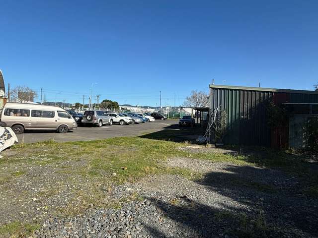 Yard/146-150 Railside Avenue Henderson_2