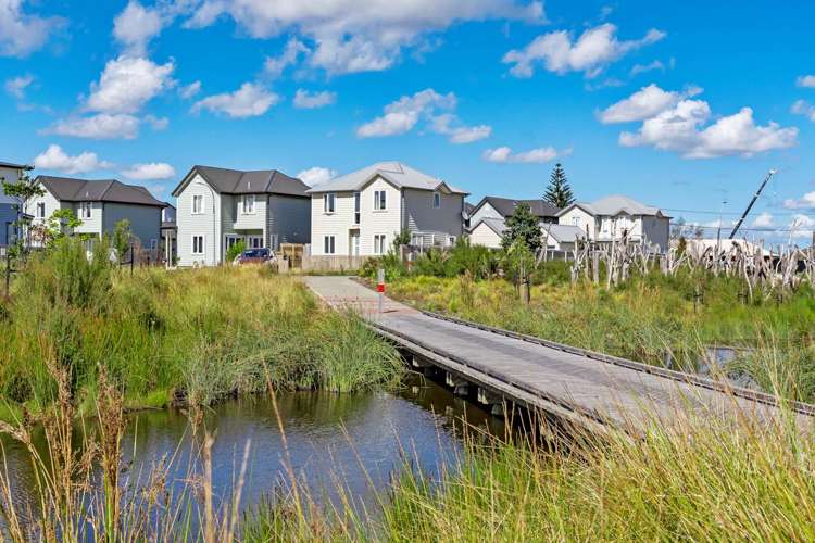 8 Saddleback Crescent Papakura_40