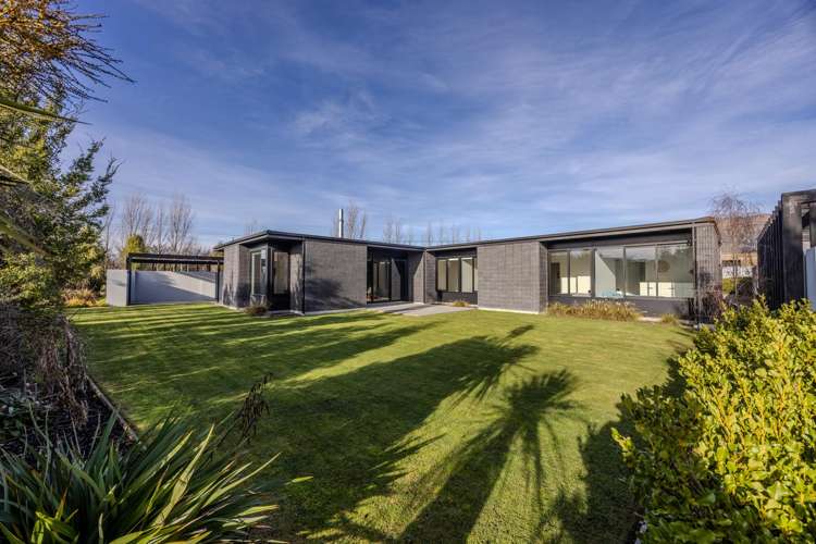 6 Stackbrae Avenue Wanaka_24