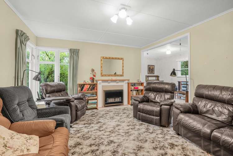 4 Karaka Street Otaki Beach_3