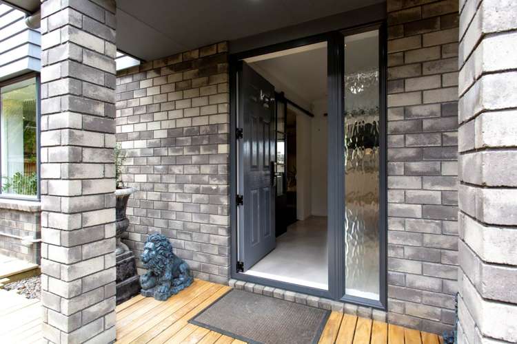 1/1 Pinewood Street Avondale_28