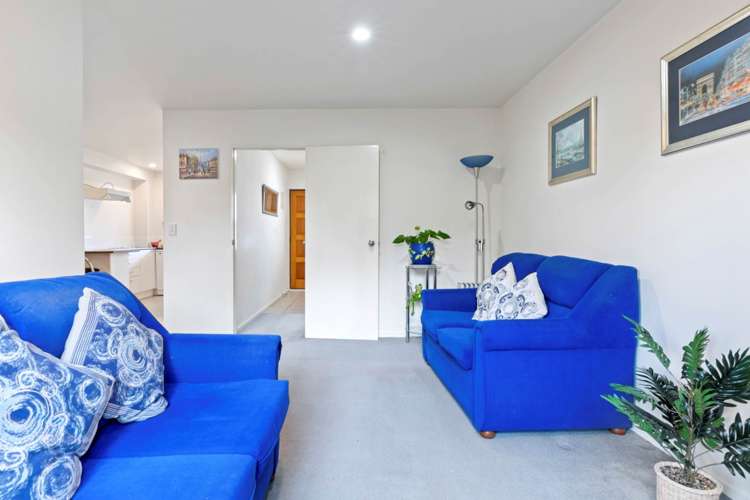 10/70 Fernhill Way Oteha_5