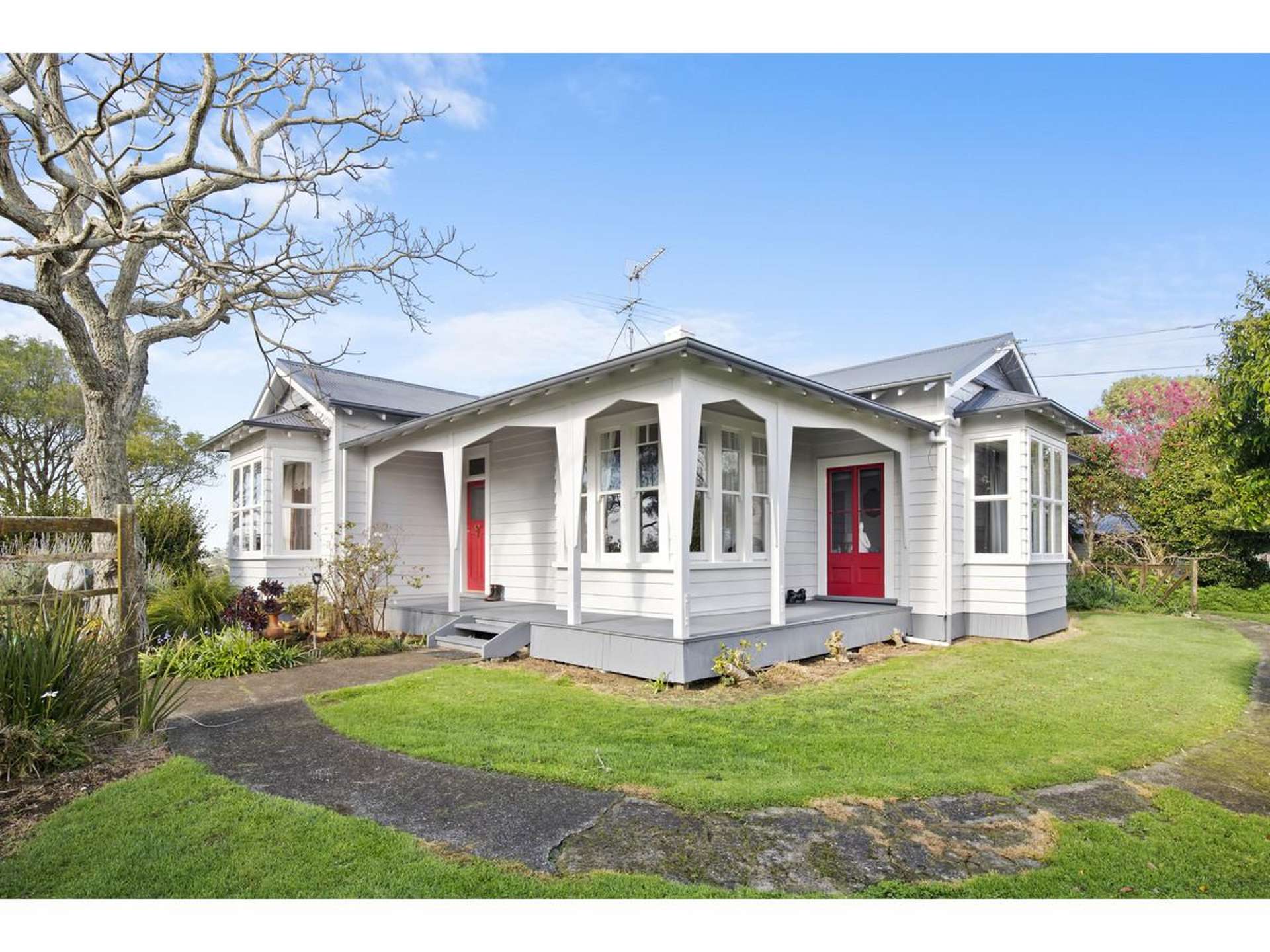 1085 Awhitu Road Waiuku_0