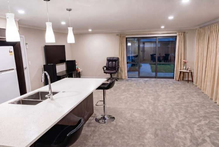 14 Ivy Lane 2140_2