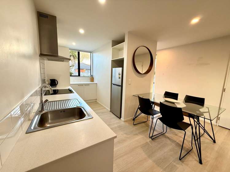  9 Verlamio Lane Edgeware_6