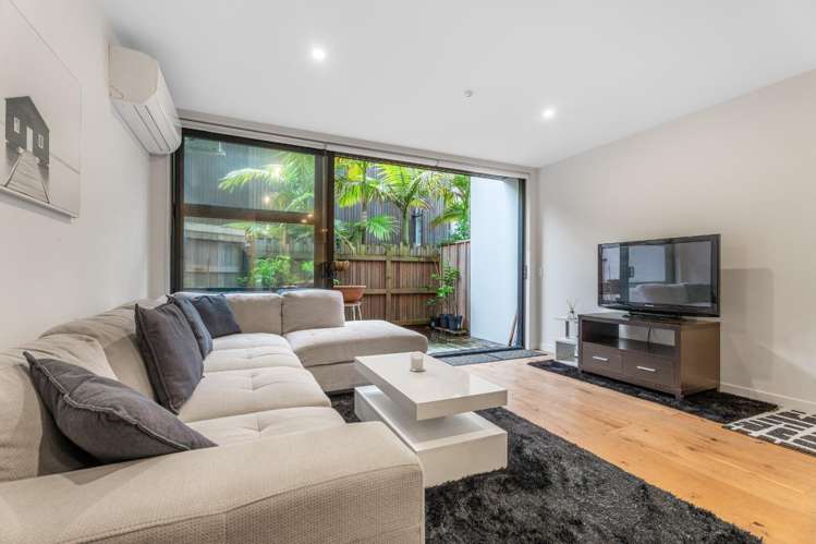 15/6 Waima Street 10031_1