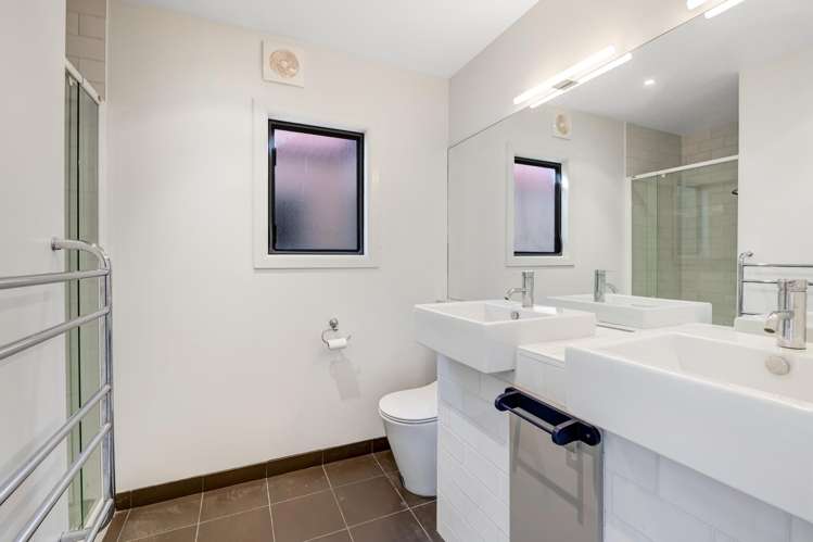 153 Waterside Crescent Gulf Harbour_12
