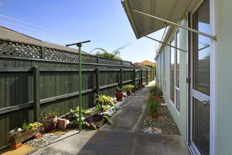 77 Kingsford Drive Stoke_13